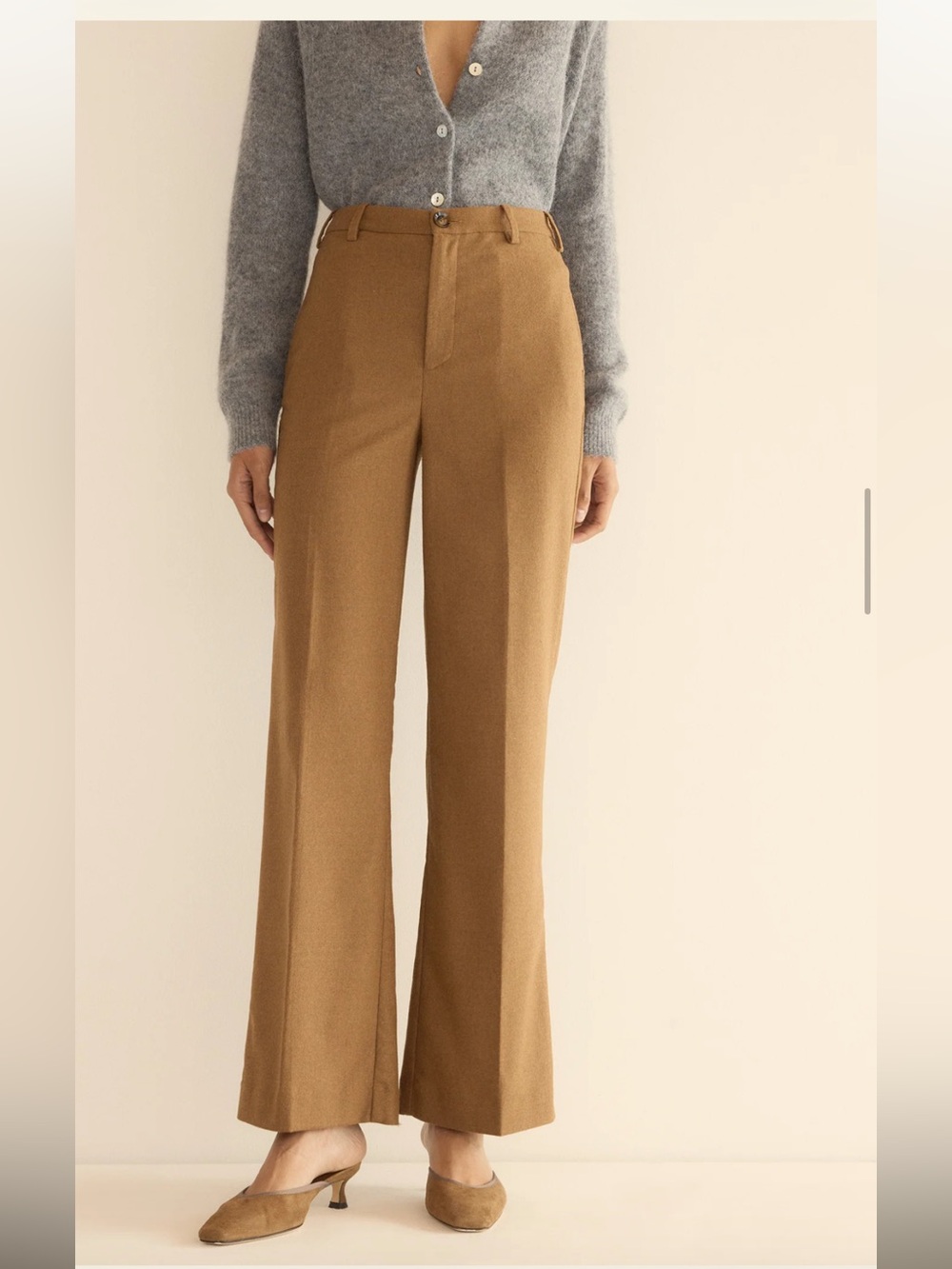 BERNARDE PANT
Color: CAMEL
Size 6
NWT!!